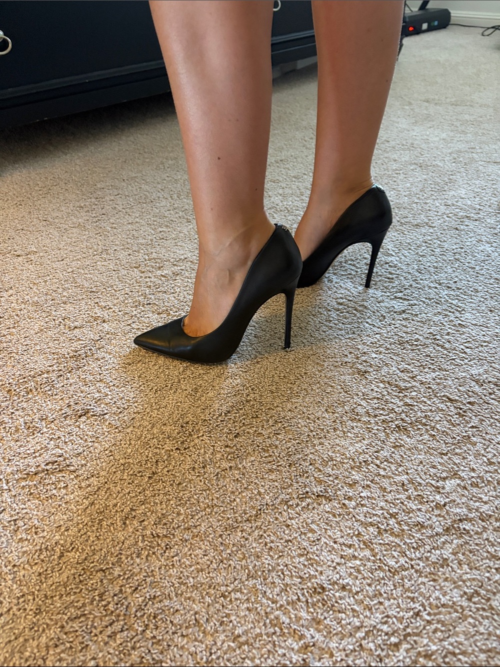 Sam Edelman Black Leather Pointed-Toe Stiletto pump - Picture 6 of 6